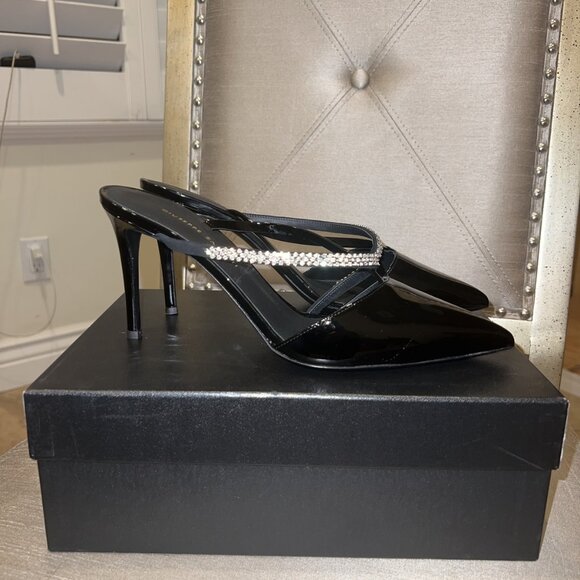 Giuseppe Zanotti Black Patent Vernice Pumps - Picture 3 of 5